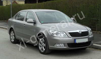 Лобовое стекло Skoda Octavia II